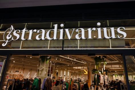 stradivarius clothing edinburgh.